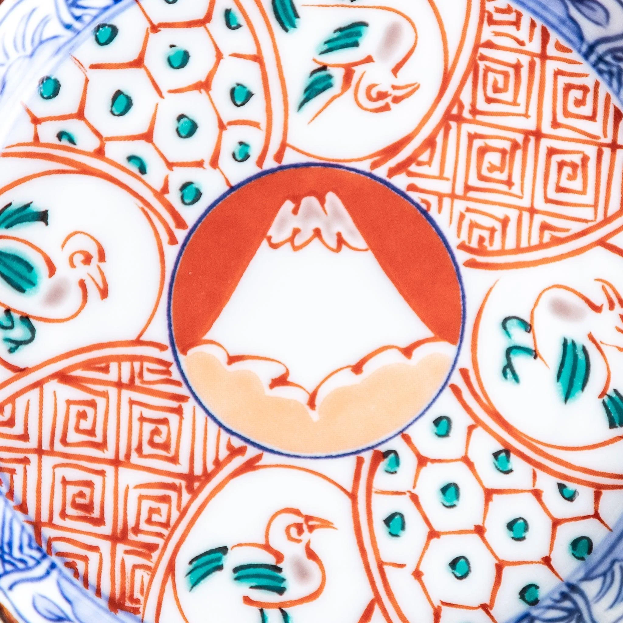Auspicious Mount Fuji Raised Rim Sauce Dish - Image 7