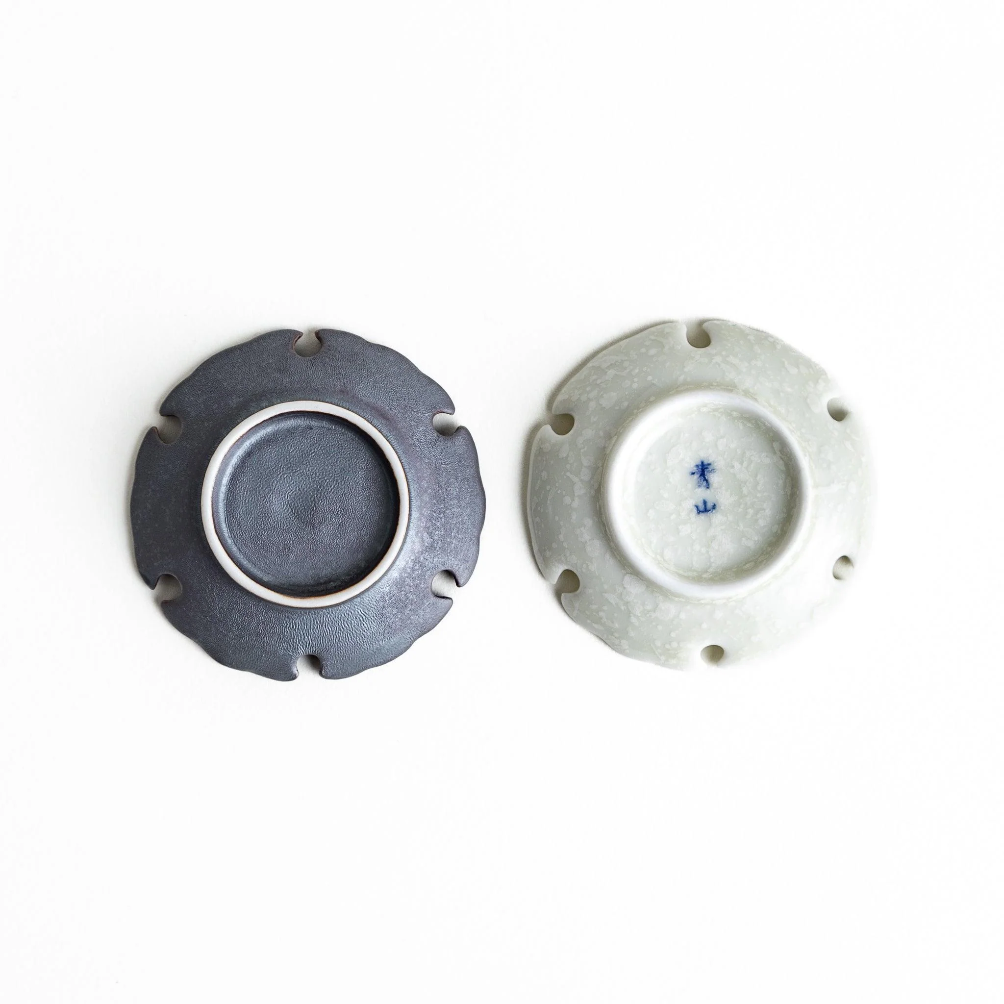 Black & White Snowflake Chopstick Rest Set - Image 8