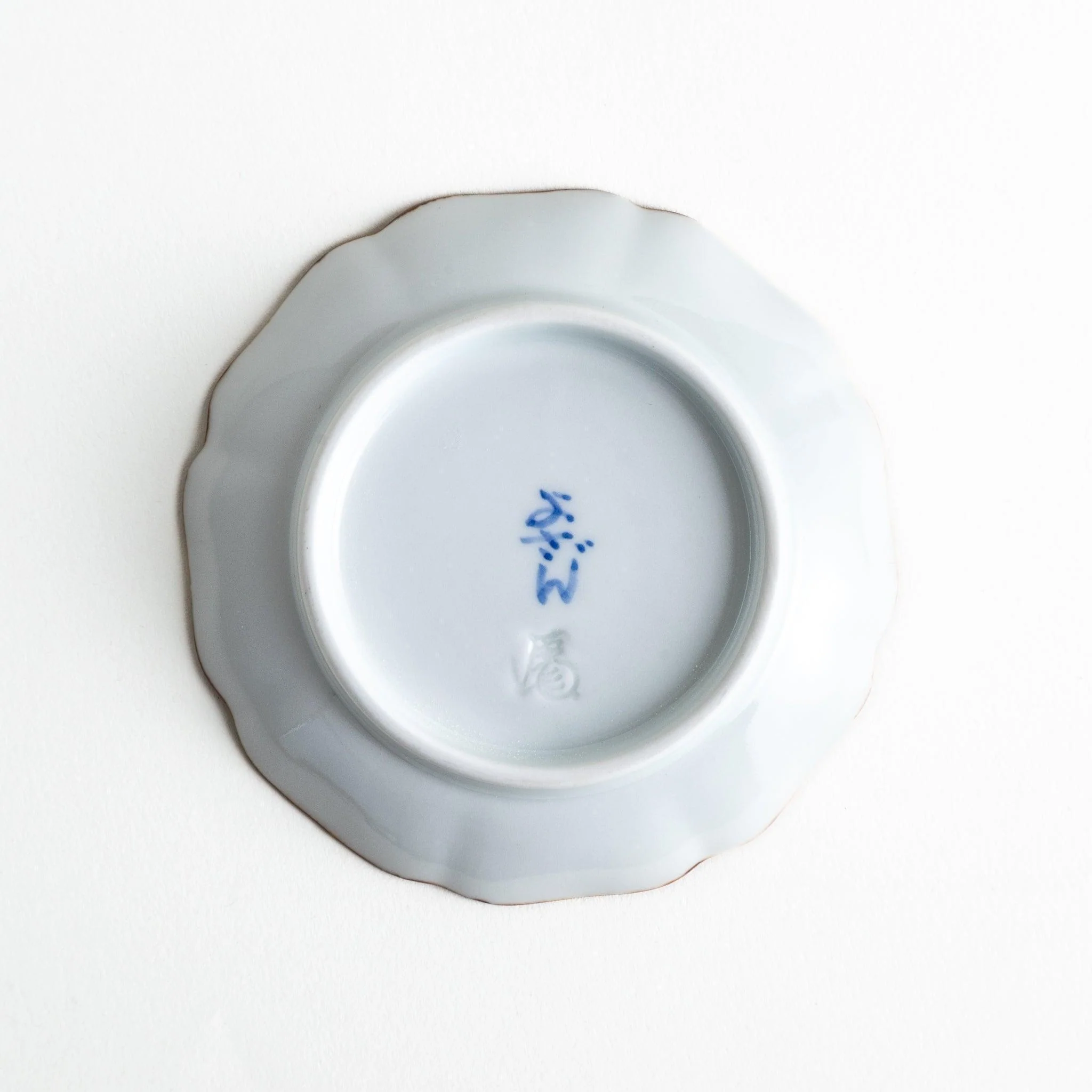 Blue Polka Dot Mount Fuji Sauce Dish - Image 6