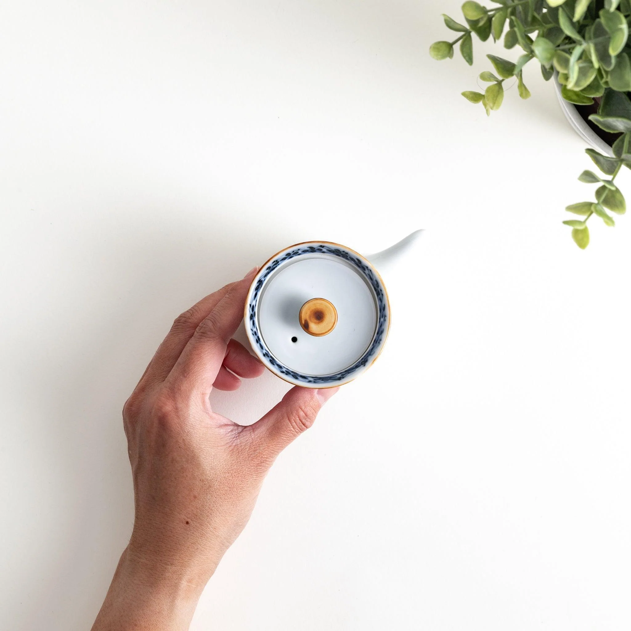 Blue Rimmed Soy Sauce Dispenser - Image 3