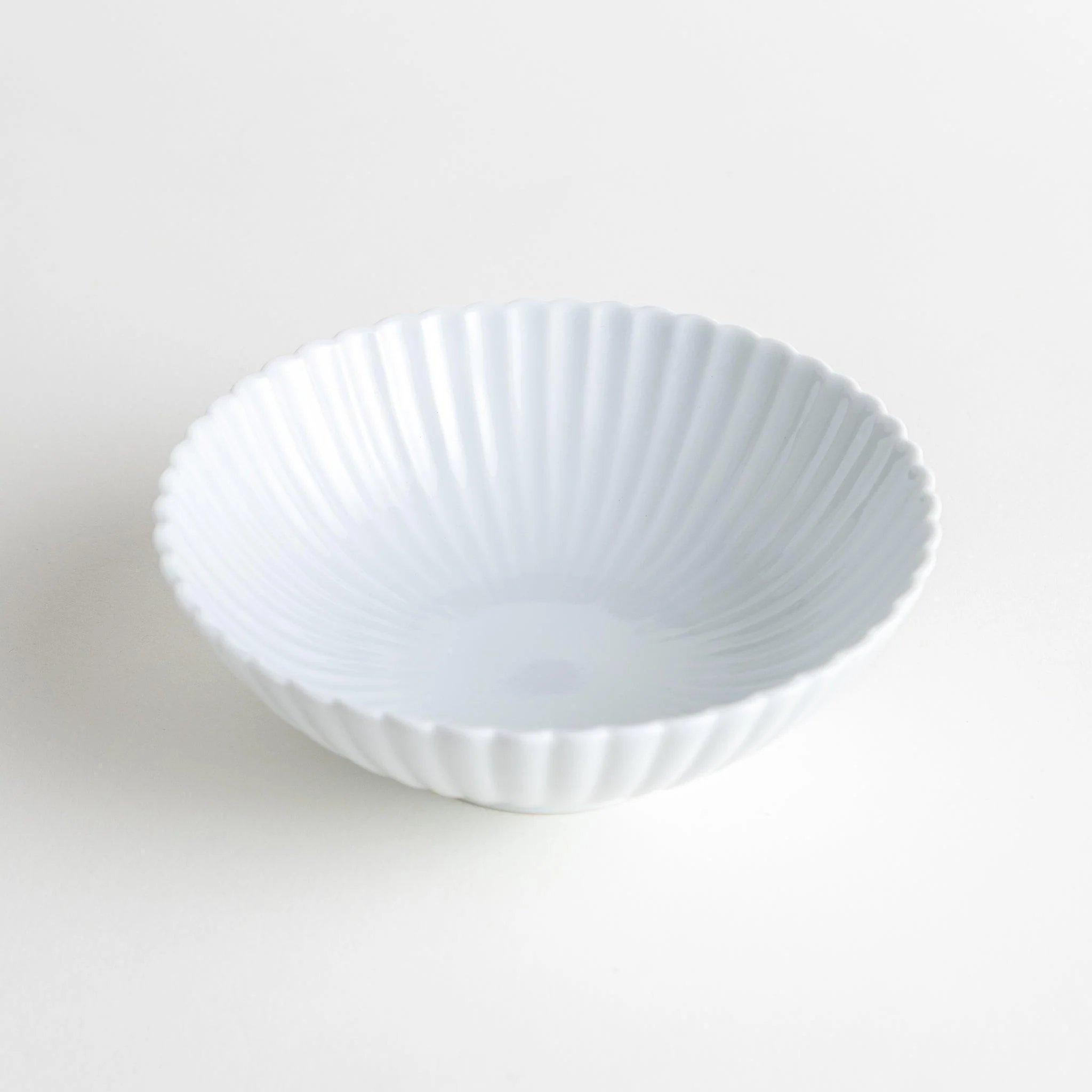 Chrysanthemum Carved Cereal Bowl - Image 4
