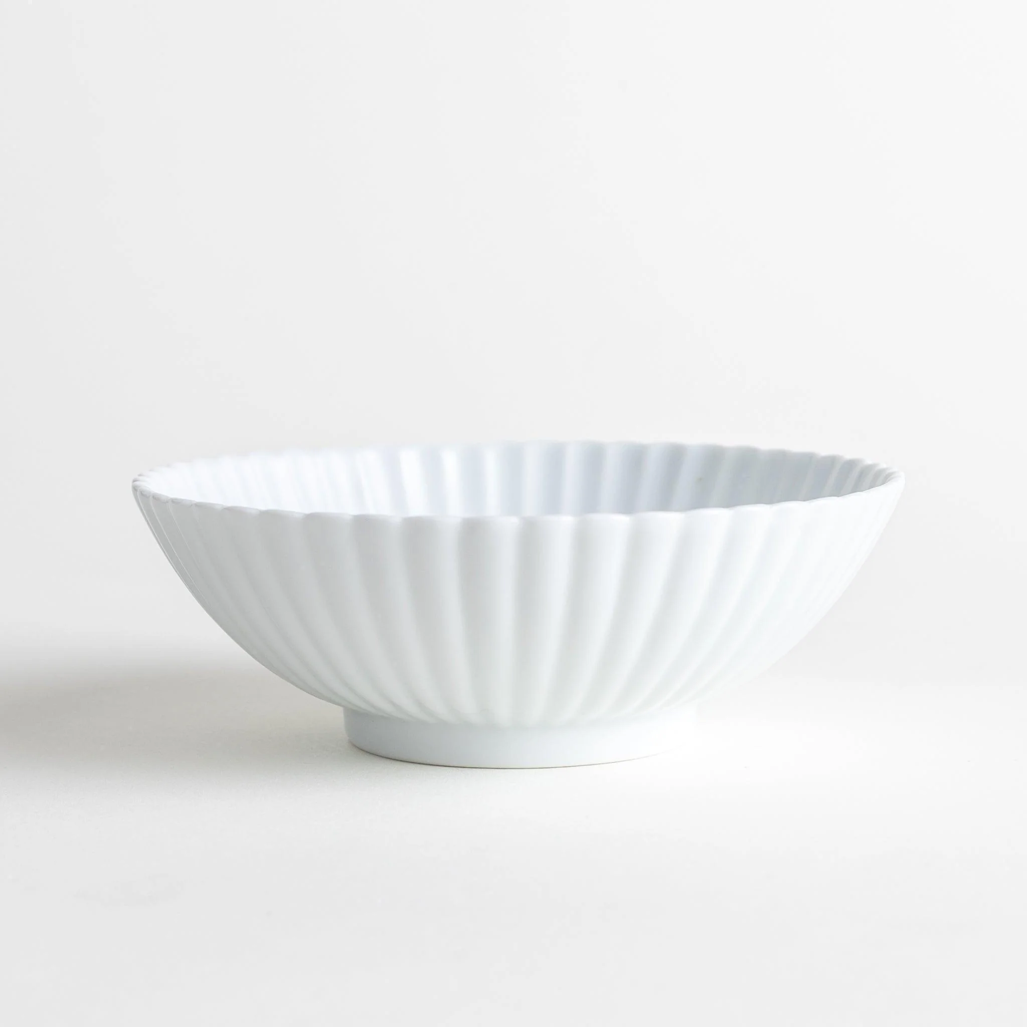 Chrysanthemum Carved Cereal Bowl - Image 5