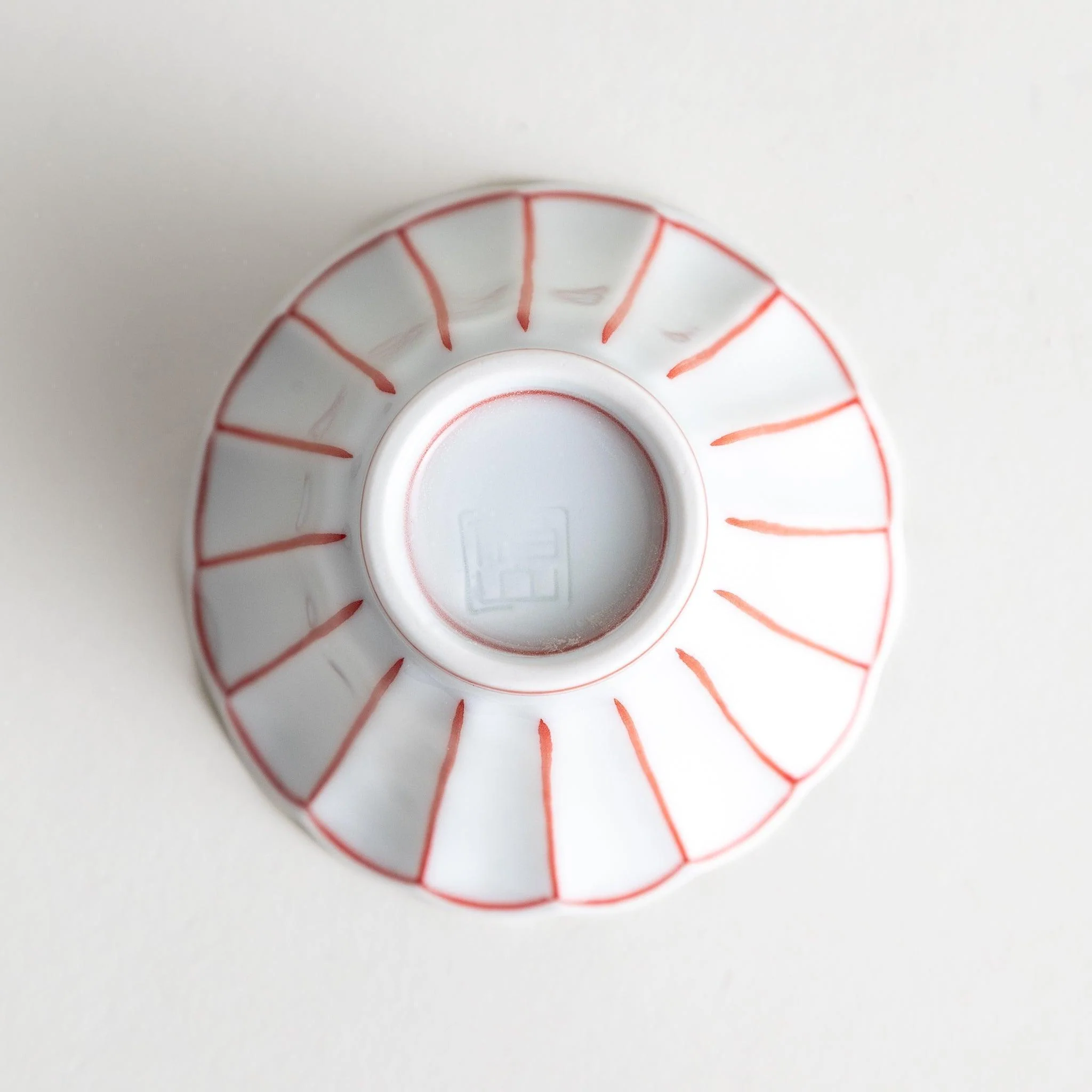 Chrysanthemum Lined Condiment Bowl - Image 6