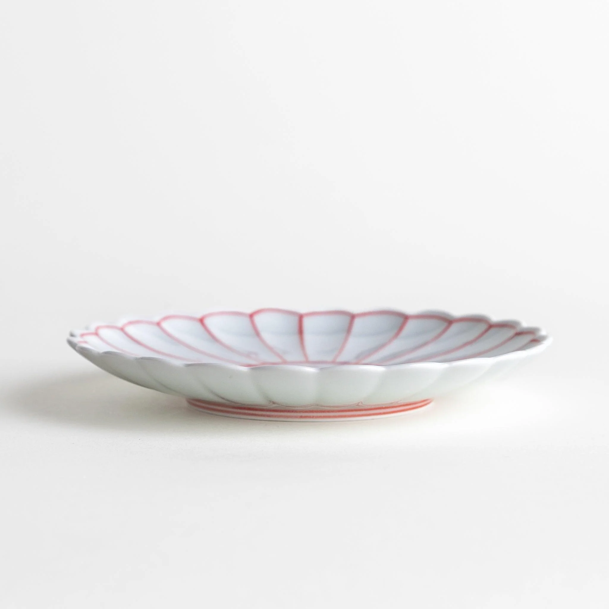 Chrysanthemum Lined Salad Plate - Image 11