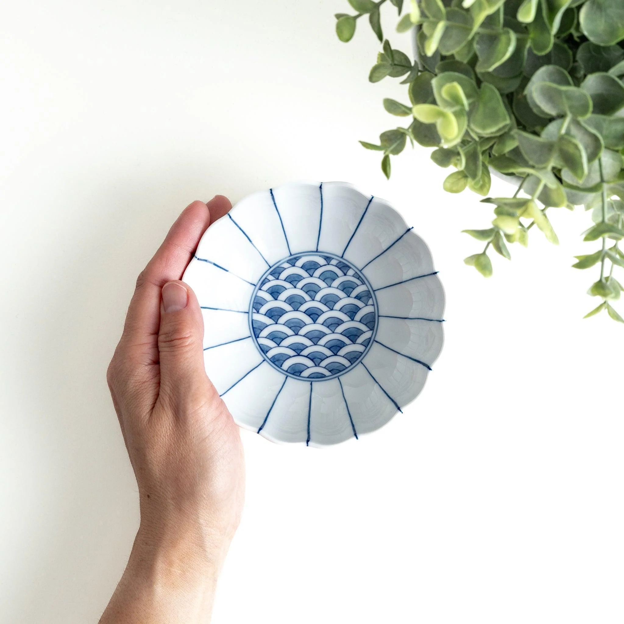 Chrysanthemum Wave Dessert Bowl - Image 11