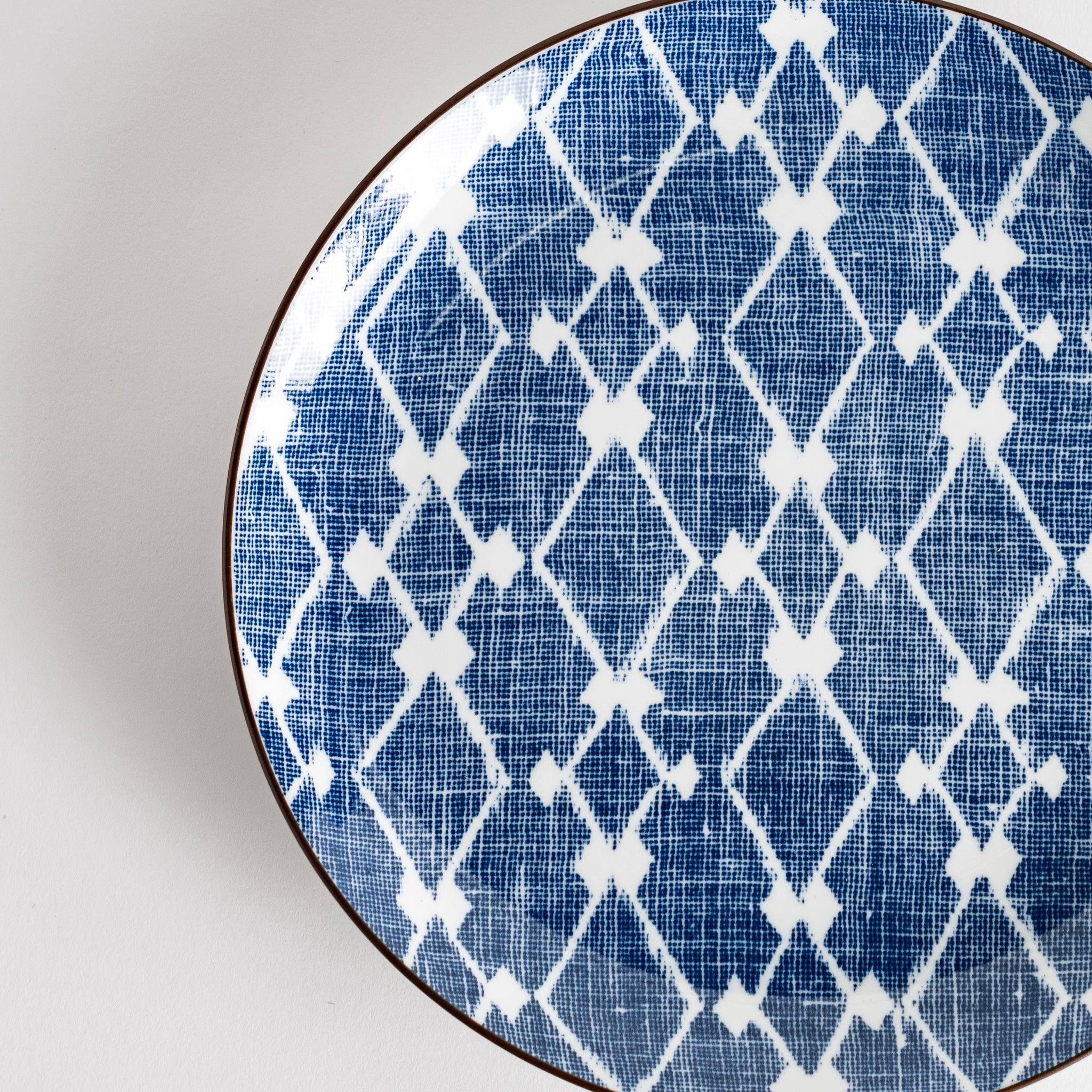 Diamond Lattice Dinner Plate - Image 5