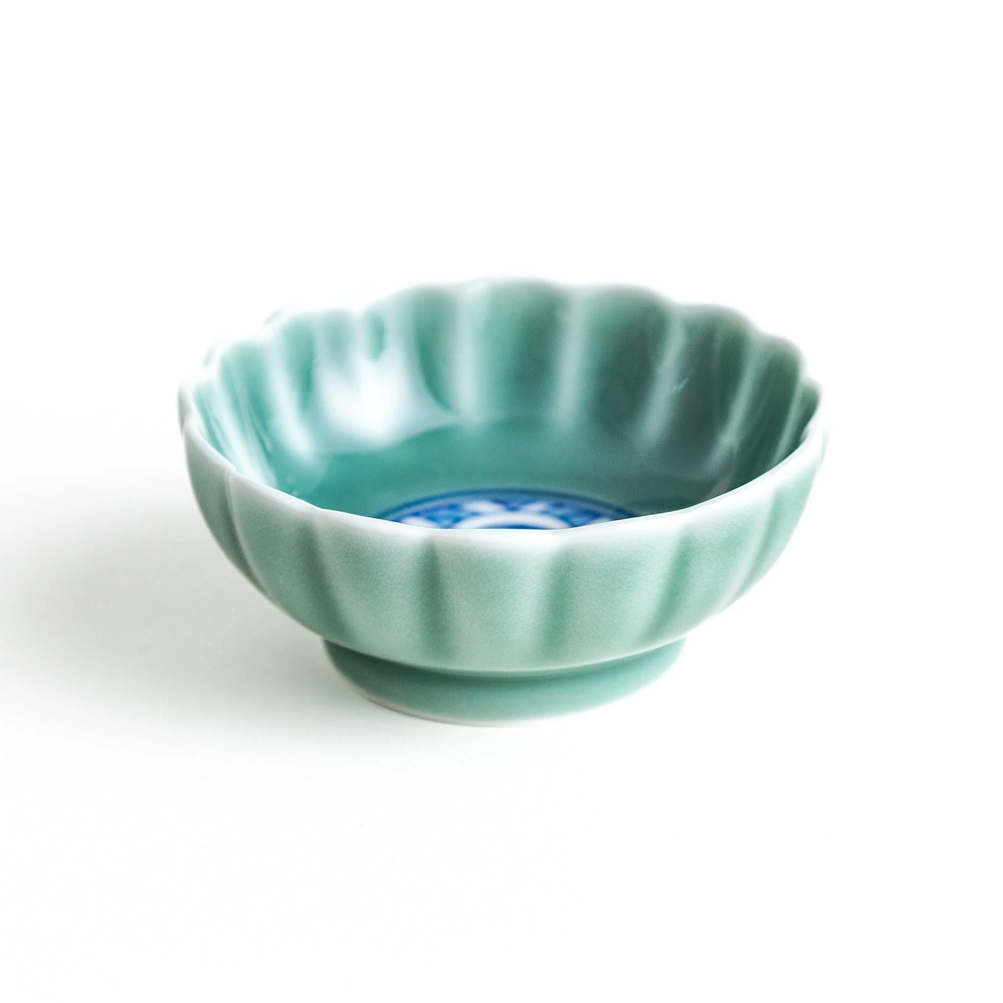 Green Chrysanthemum Wave Condiment Bowl - Image 3