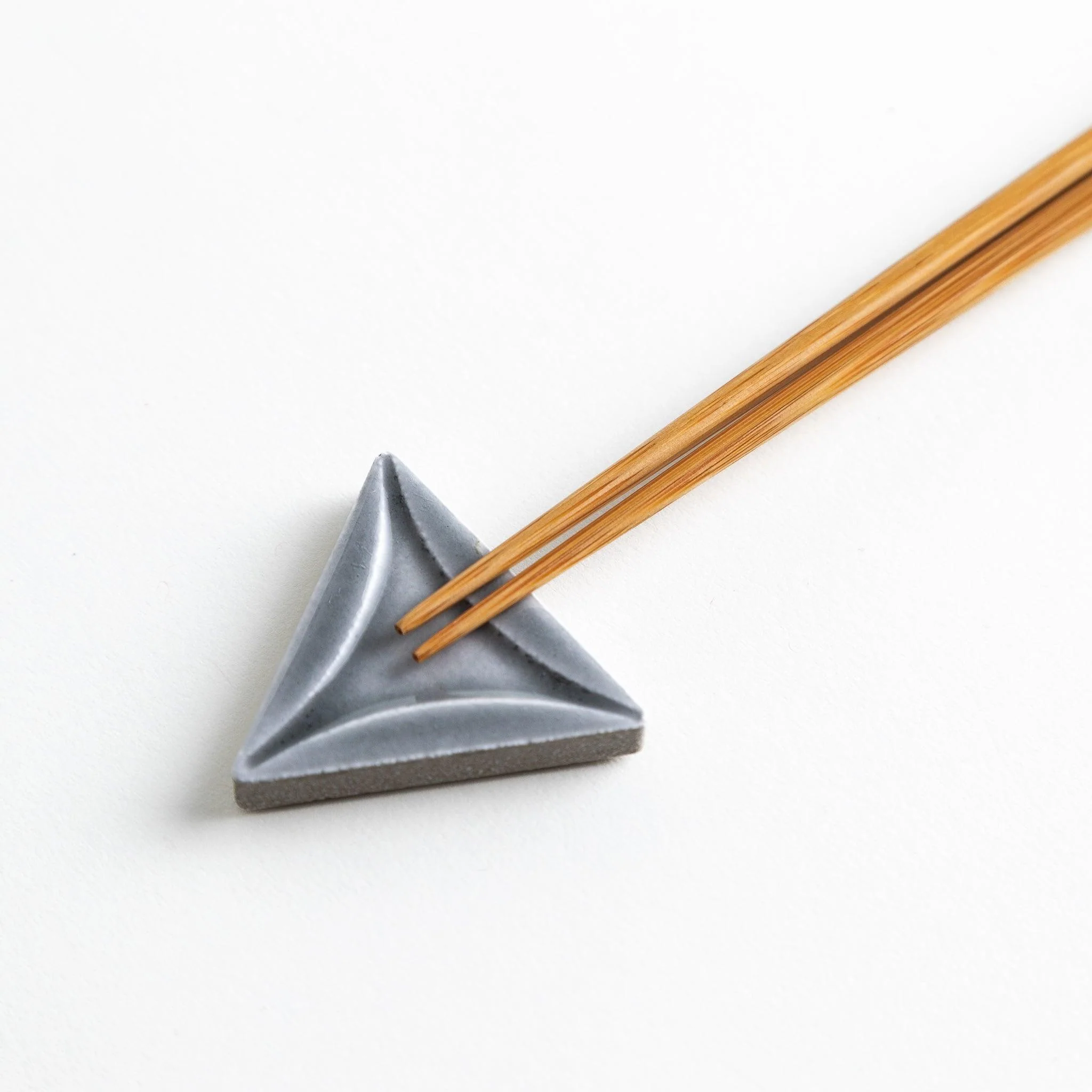 Pastel Triangle Chopstick Rest - Image 26