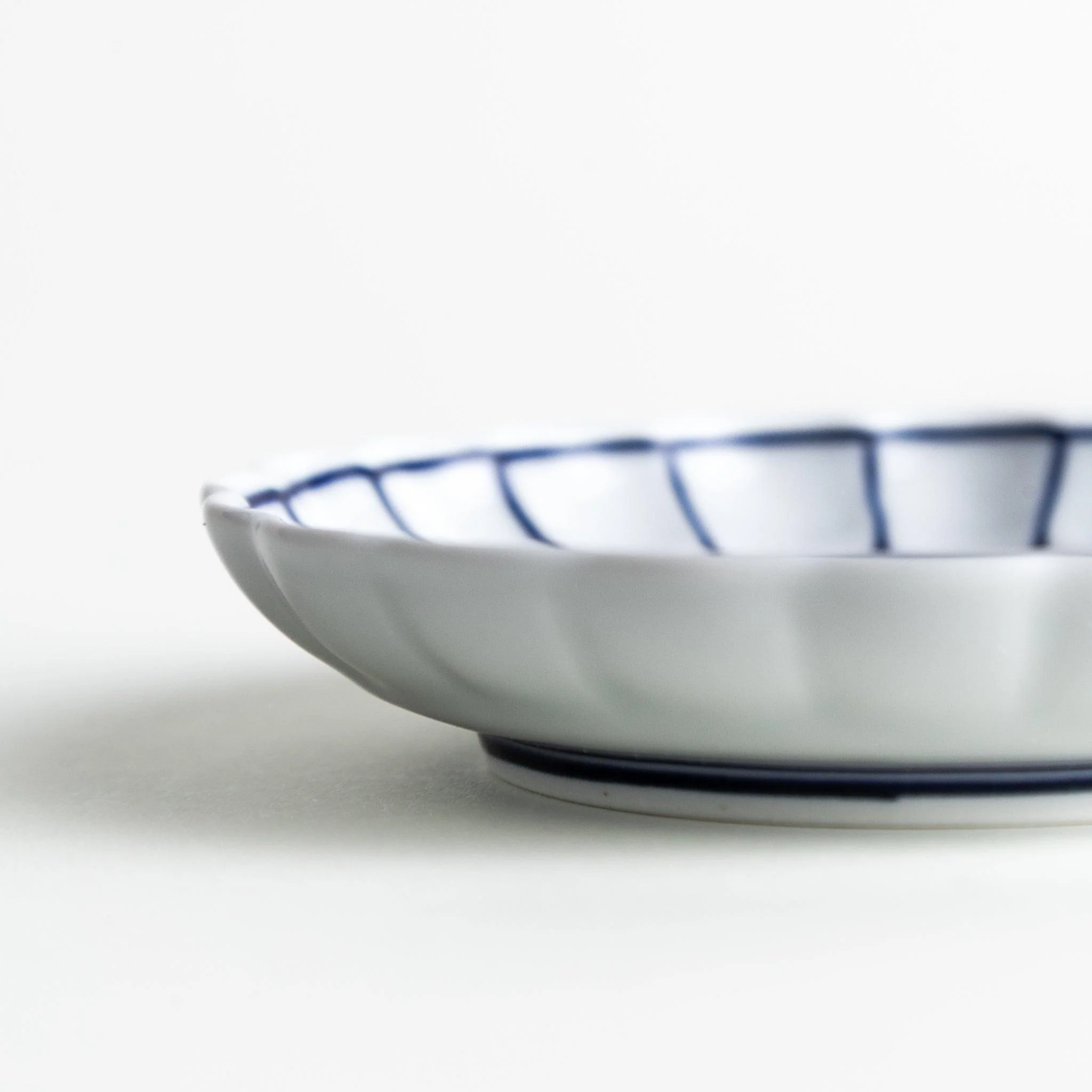 Scalloped Edge Sauce Dish - Image 5