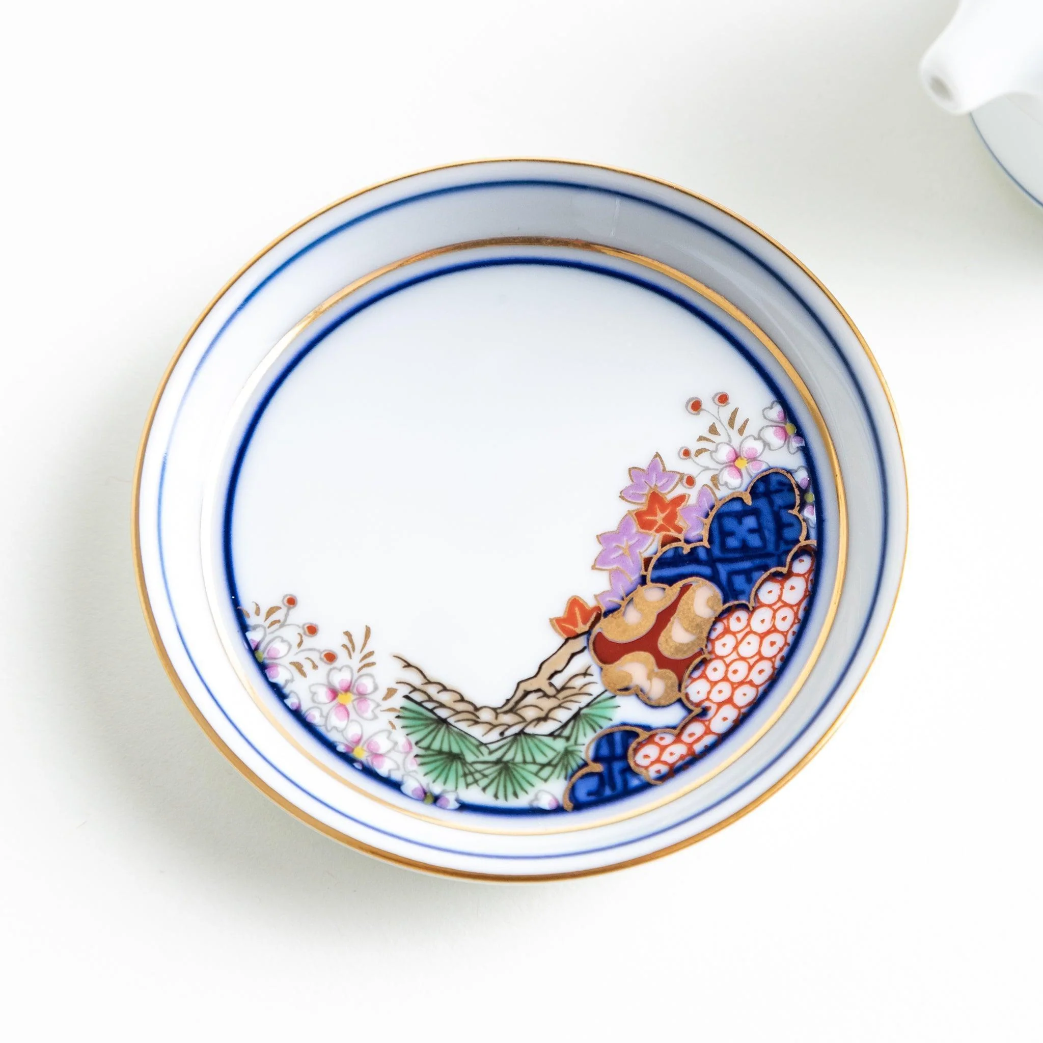 Spring and Autumn Soy Sauce Dispenser - Image 9