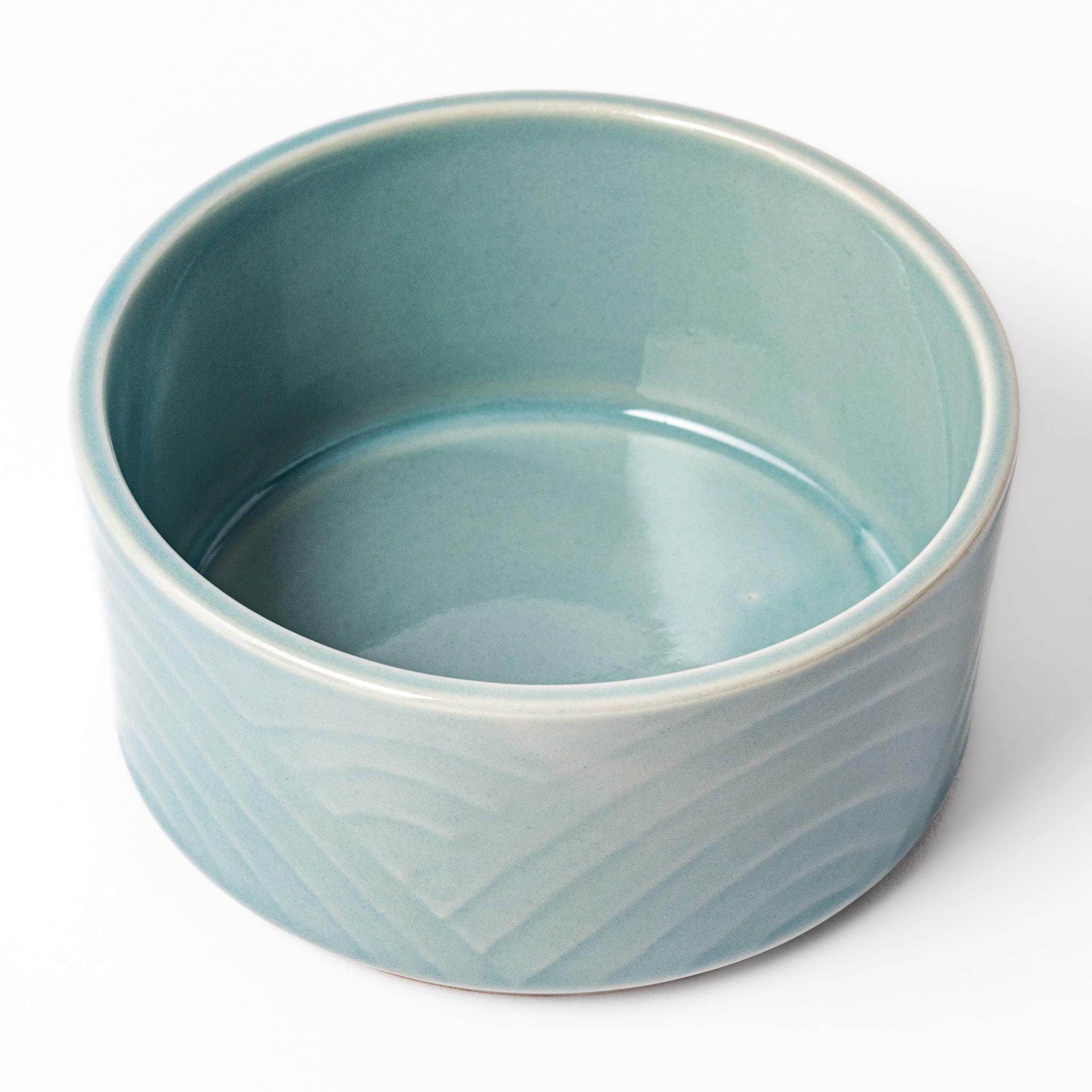 Stackable Japanese Wave Porcelain Bowls - Image 38